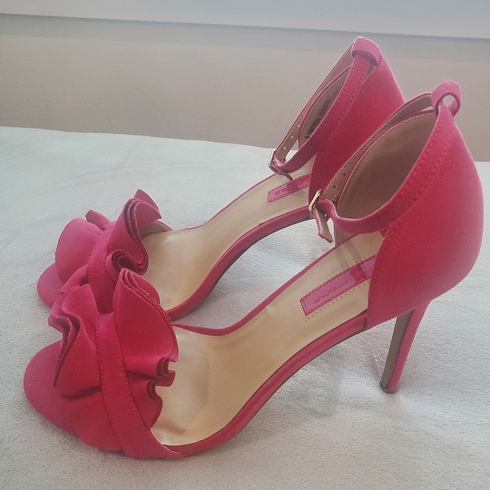 BNWT heels